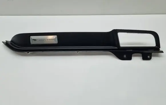 Ford Mustang VI Dashboard glove box trim FR3B63044B88 T20003