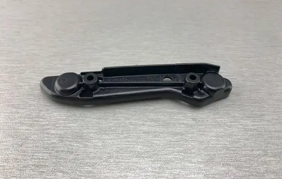 Front bumper mounting bracket