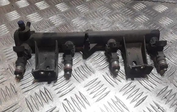 Citroen C4 I Fuel injector 0280158057 9650764780