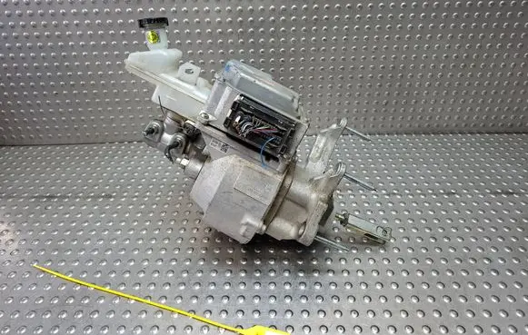 Nissan Leaf II (ZE1) Brake booster S27730614 EAC103503A