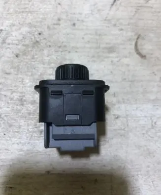 Skoda Superb B6 (3T) Wing mirror switch