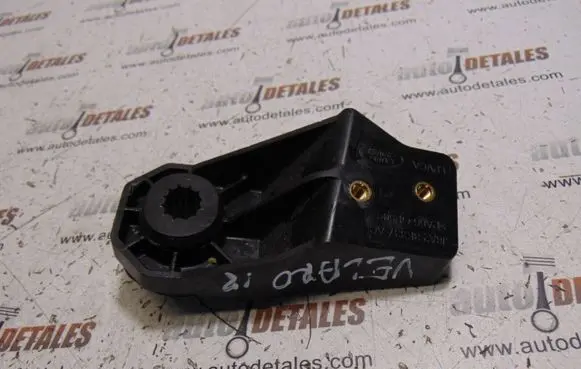 Radiator mount bracket