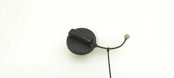 Nissan Pulsar Fuel tank filler cap 