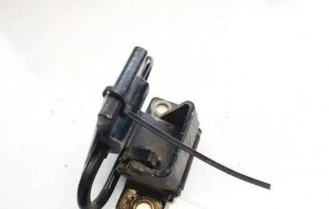Audi A4 S4 B5 8D Rear door lower hinge 8d0833412c