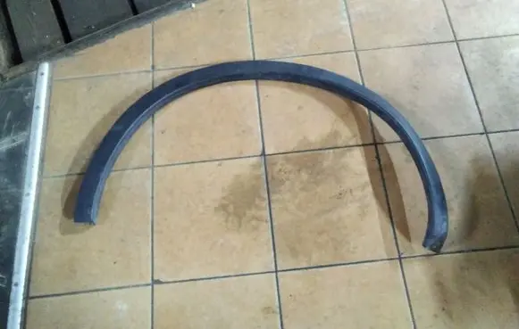 Nissan Qashqai+2 Rear arch trim 93829BR0