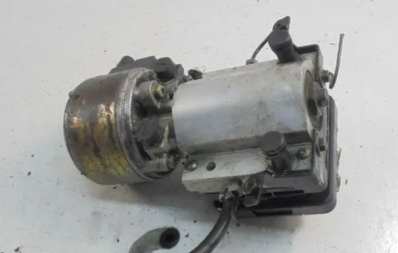 Citroen C5 Air suspension compressor 9636715980