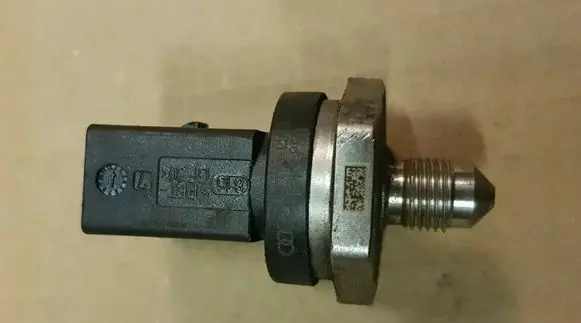Fuel pressure sensor