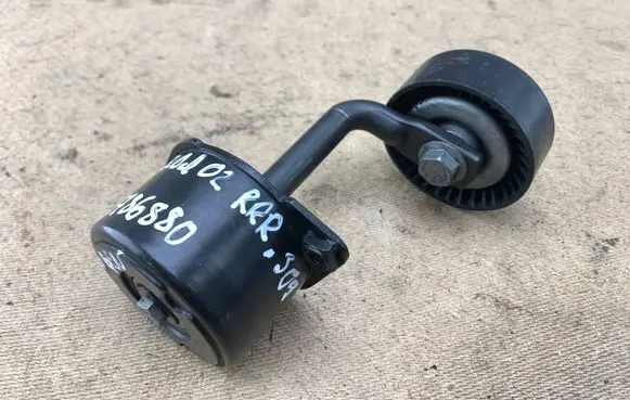 BMW 7 E65 E66 Generator/alternator belt tensioner 7786880 11287786880