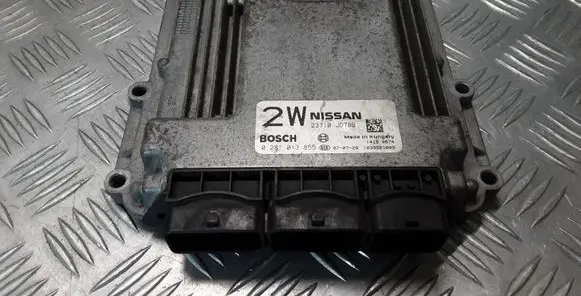 Nissan Qashqai Engine control unit/module 23710JD78B 0281013855