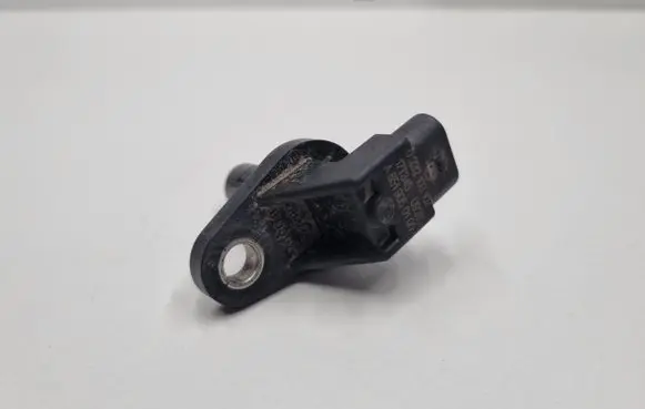 Mercedes-Benz Sprinter W906 Camshaft position sensor A6519050100 6519050100