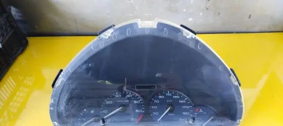 Citroen Berlingo Speedometer (instrument cluster) 9646433180 000707803 6104WQ