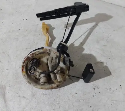 BMW 5 E39 Fuel level sensor 6752982