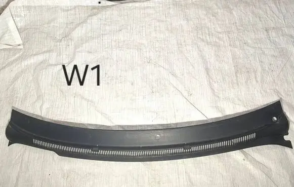 Volkswagen Multivan T5 Wiper trim 7H1819403A
