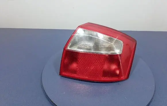 Audi A4 S4 B5 8D Rear/tail lights 8E0945096