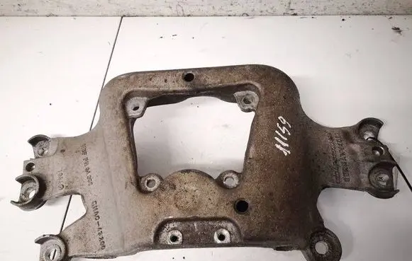 Audi A6 S6 C6 4F Engine mounting bracket 4F0399283K