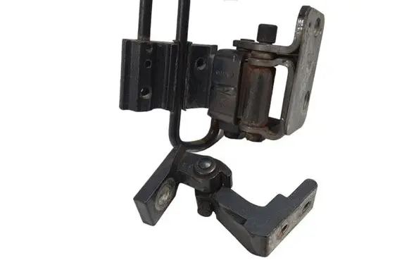 Audi A6 S6 C6 4F Rear door lower hinge 8E0833411E