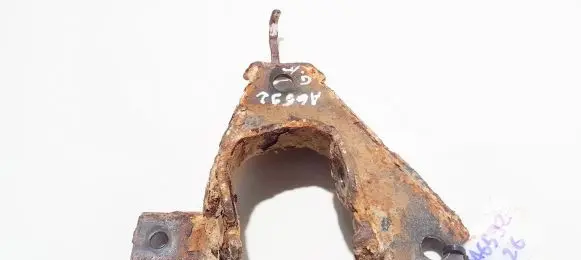 Mazda 6 Bracket in trunk/boot 