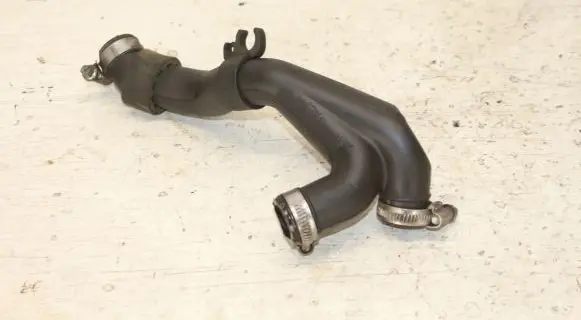 Audi A3 S3 8L Breather hose/pipe 06A103221BH