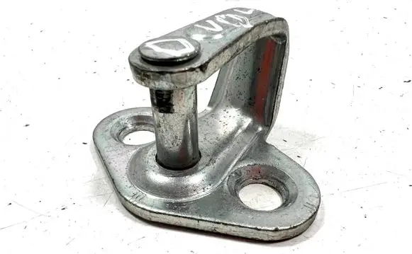 Chevrolet Volt I Front door lock loop/hook striker 314GAF