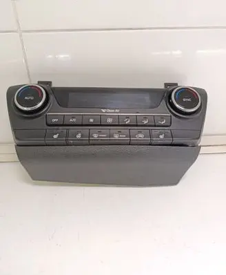 Hyundai Tucson TL Climate control unit 97250D7270