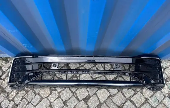 Volkswagen Tiguan Front bumper 5NA853677Q