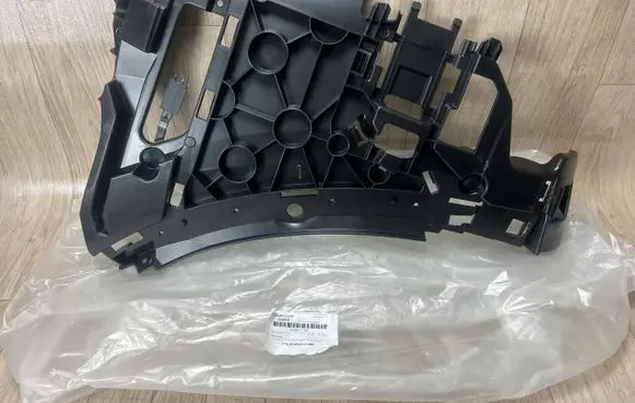 Porsche Cayenne (9Y0 9Y3) Front bumper mounting bracket 9Y0807178B