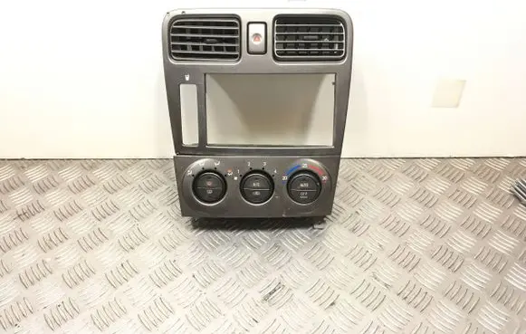 Subaru Forester SG Climate control unit 72311SA002 5037223015 39028