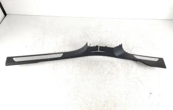 Porsche Cayenne (9Y0 9Y3) Front sill trim cover 760853846A
