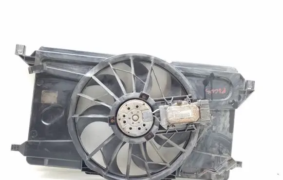 Ford Focus Radiator cooling fan shroud 1137328148