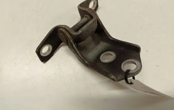 Mazda 3 II Front door upper hinge
