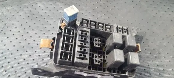 Hyundai Accent Fuse box set