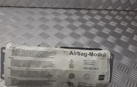 Volkswagen Polo IV 9N3 Steering wheel airbag 6Q0880204G