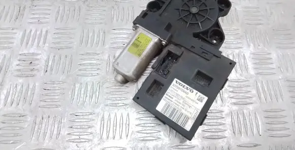 Volvo C30 Front door window regulator motor 30798104AB