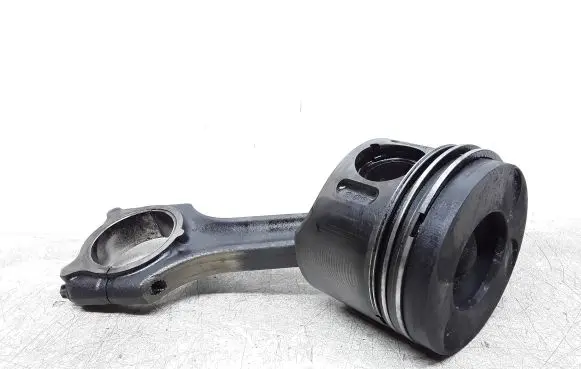Mercedes-Benz E W211 Piston with connecting rod