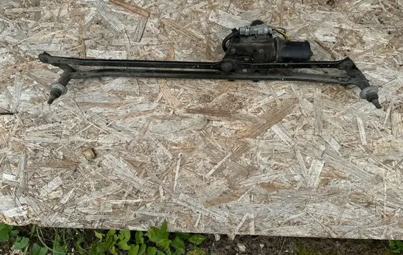 Renault Master III Front wiper linkage and motor