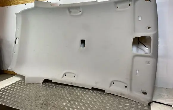 KIA Sorento Headlining 