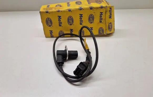 BMW 3 E36 Crankshaft speed sensor 12141703277 6PU009110