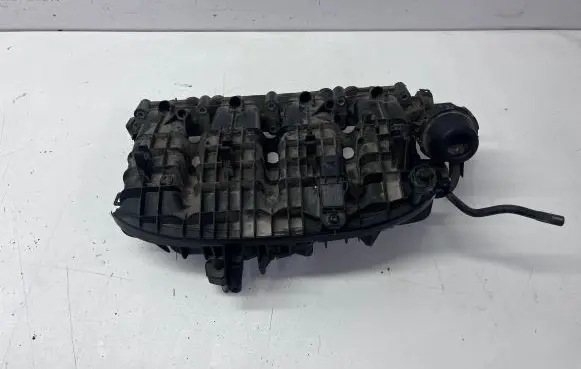 Volkswagen PASSAT B8 USA Intake manifold 06L133201EH