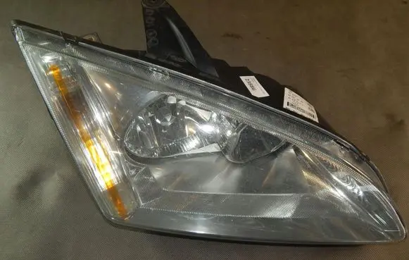 Ford Focus Headlight/headlamp