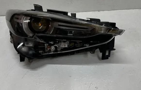 Mazda CX-5 II Headlight/headlamp KB8P-51030