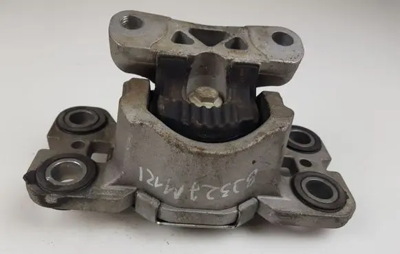Land Rover Evoque I Gearbox mount EJ327M121AD