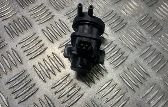 Opel Astra G Turbo solenoid valve 4715396 4522371