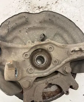 Audi A6 S6 C6 4F Front wheel hub spindle knuckle 05C6