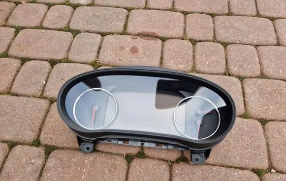Opel Insignia B Speedometer (instrument cluster) 39113401