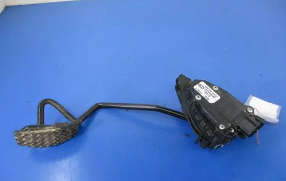 Peugeot Boxer Accelerator throttle pedal 1337493080