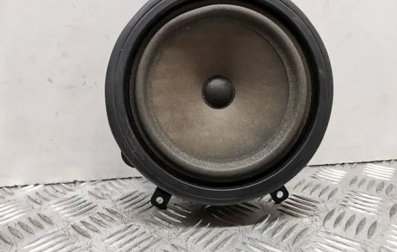 Audi A3 S3 8P Front door speaker 8P0035411