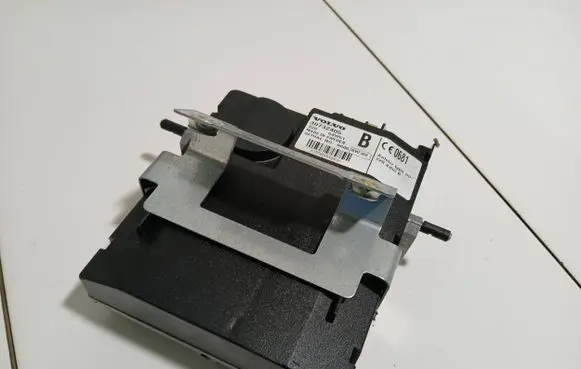 Volvo XC90 HiFi Audio sound control unit 30732405 2204355B 435504510686