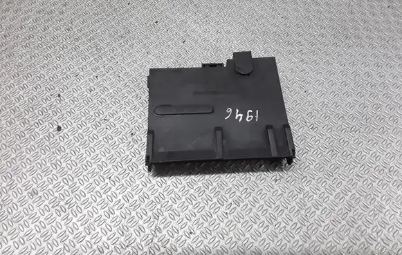 Ford Fusion Fuse module 2S6T14A076AA