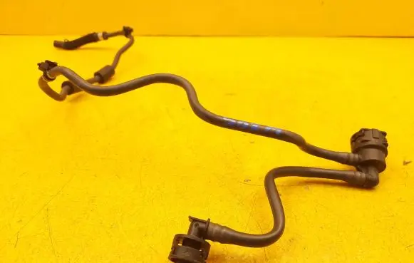 Mercedes-Benz C W205 Engine coolant pipe/hose