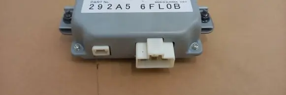 Renault Kadjar Voltage converter/converter module 292A56FLOB EUV9NS039AB 170623NA02